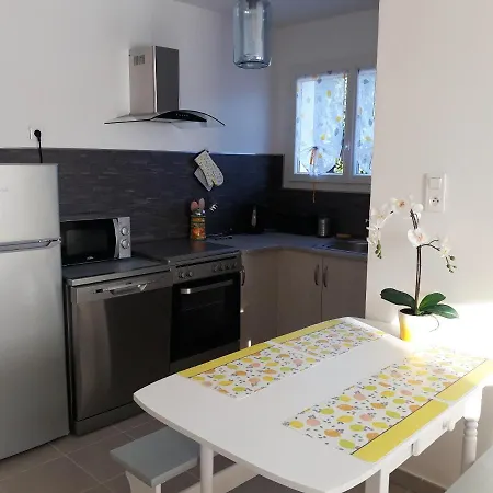 Maison Charmante Avec Jardin Et Terrasse A Prázdninový dům