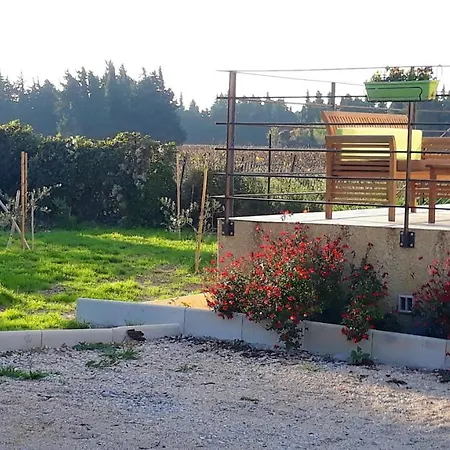 Maison Charmante Avec Jardin Et Terrasse A Prázdninový dům Pujaut