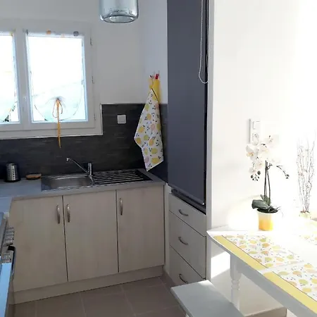 Maison Charmante Avec Jardin Et Terrasse A Pujaut